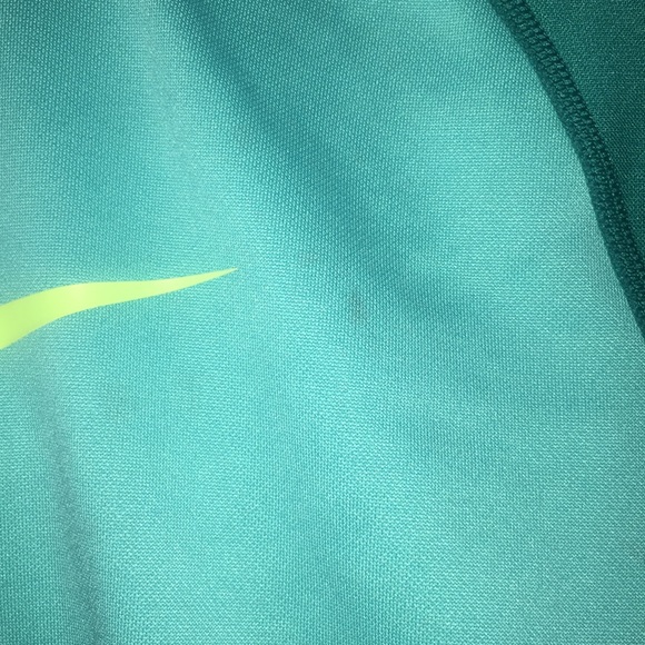 🌕2/$35🌕 Turquoise Nike Hoodie - Picture 4 of 7